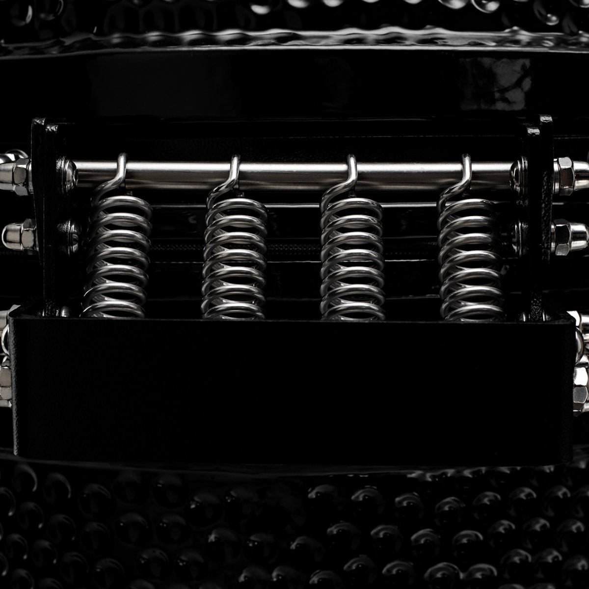 Kamado grill Limited, Svartur