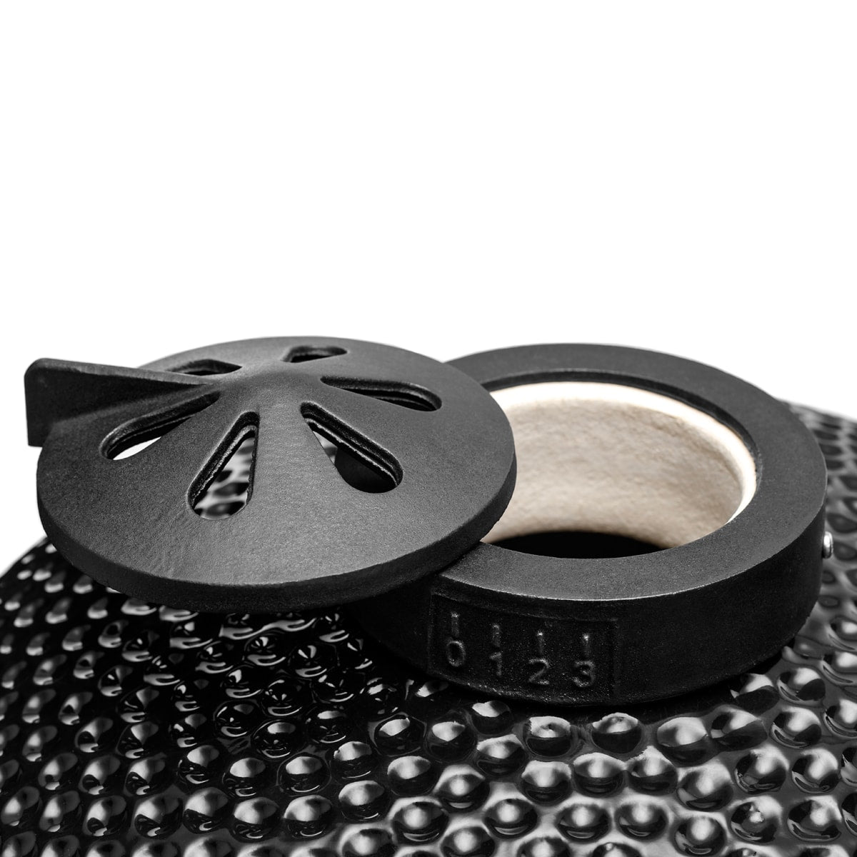 Kamado grill Limited, Svartur